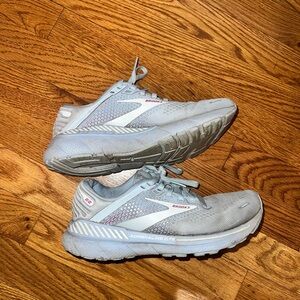 Brooks Women's Sneakers - Light Blue